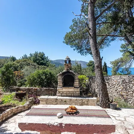 Alojamento de Turismo Selvagem Pinus Stari Grad (Hvar)