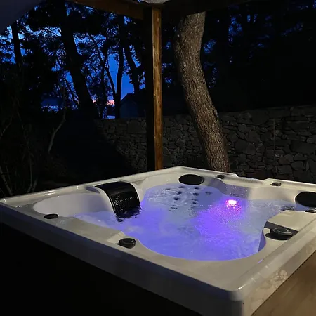 Pinus Lodge *